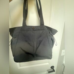 Lululemon side cinch bag 18L